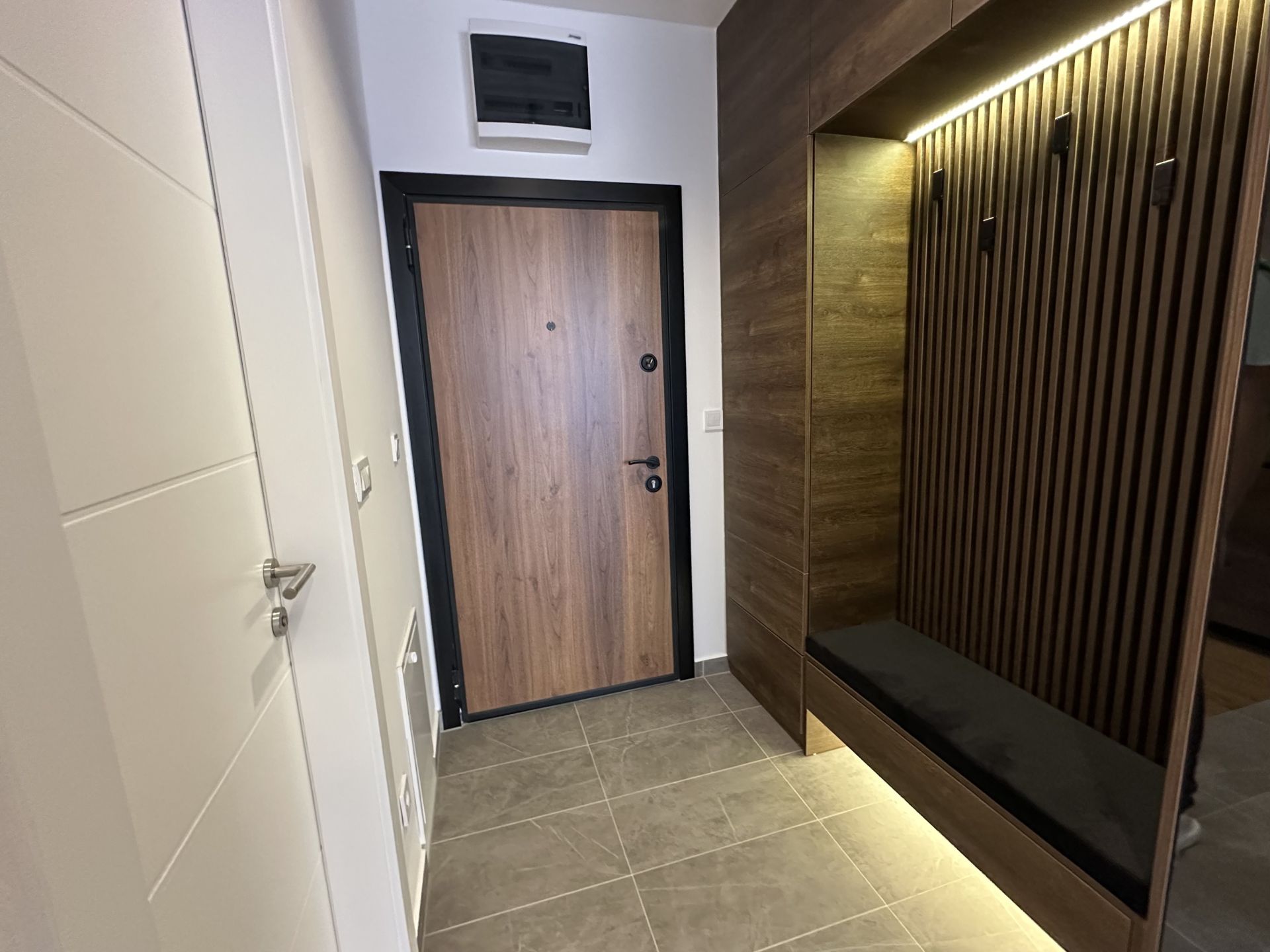 Moderan stan za najam, nov, netaknut i samo 10 minuta od centra najam stan Banja Luka - 10