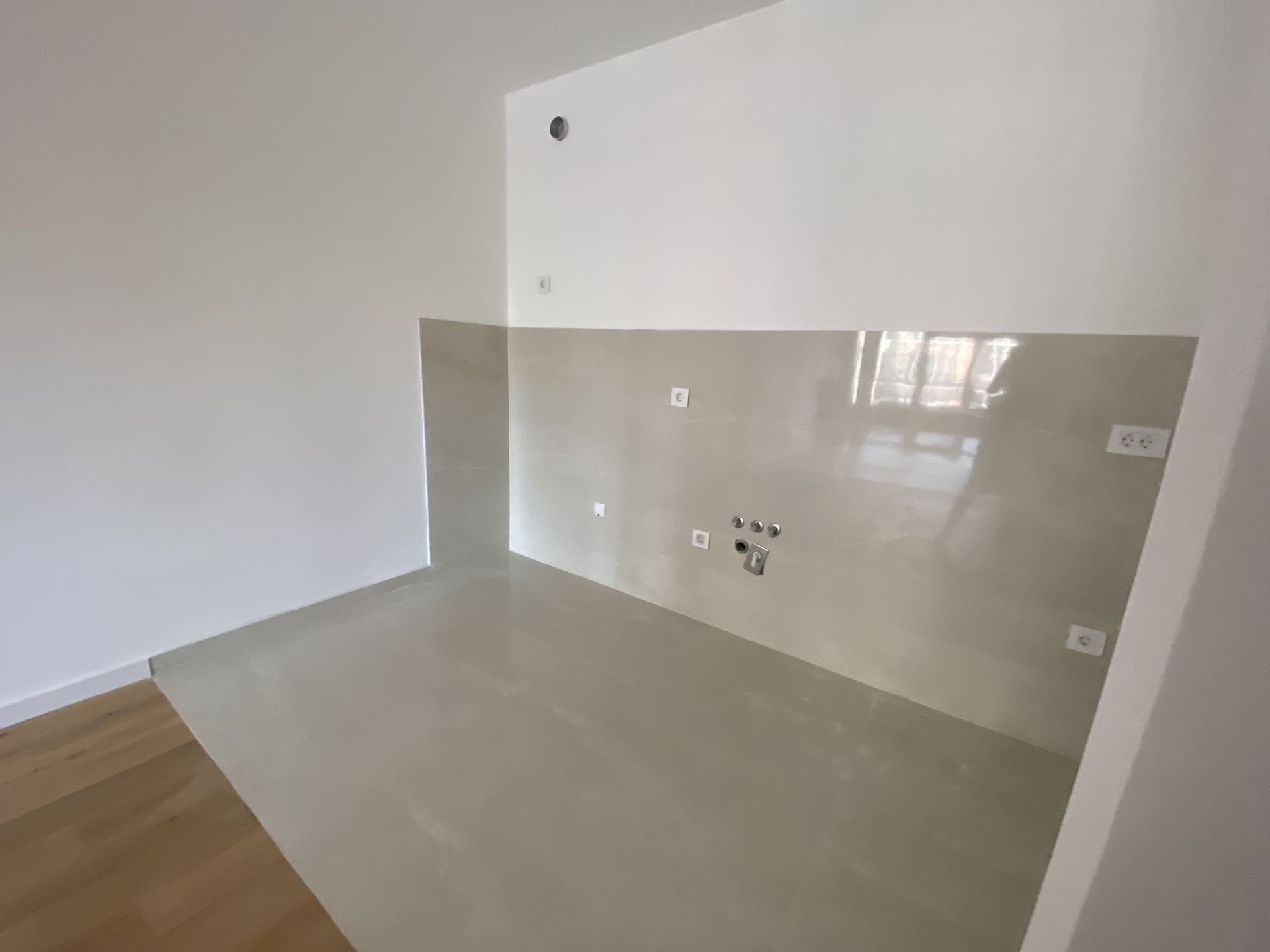 Ekskluzivan stan u zgradi Palata, strogi centar Banja Luke prodaja stan Banja Luka - 6