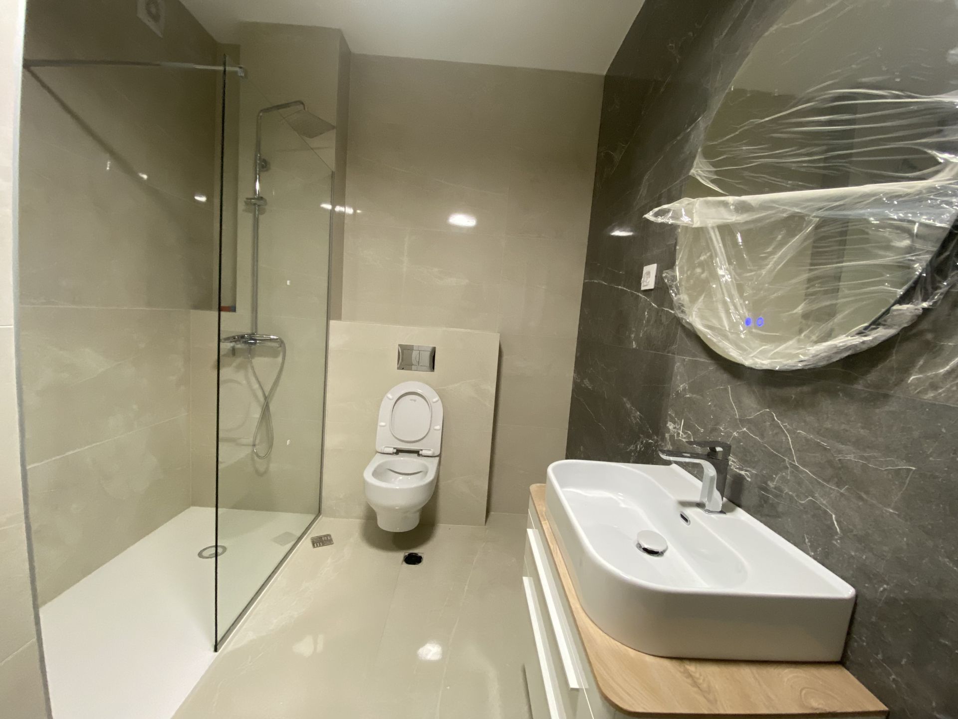 Ekskluzivan stan u zgradi Palata, strogi centar Banja Luke prodaja stan Banja Luka - 16