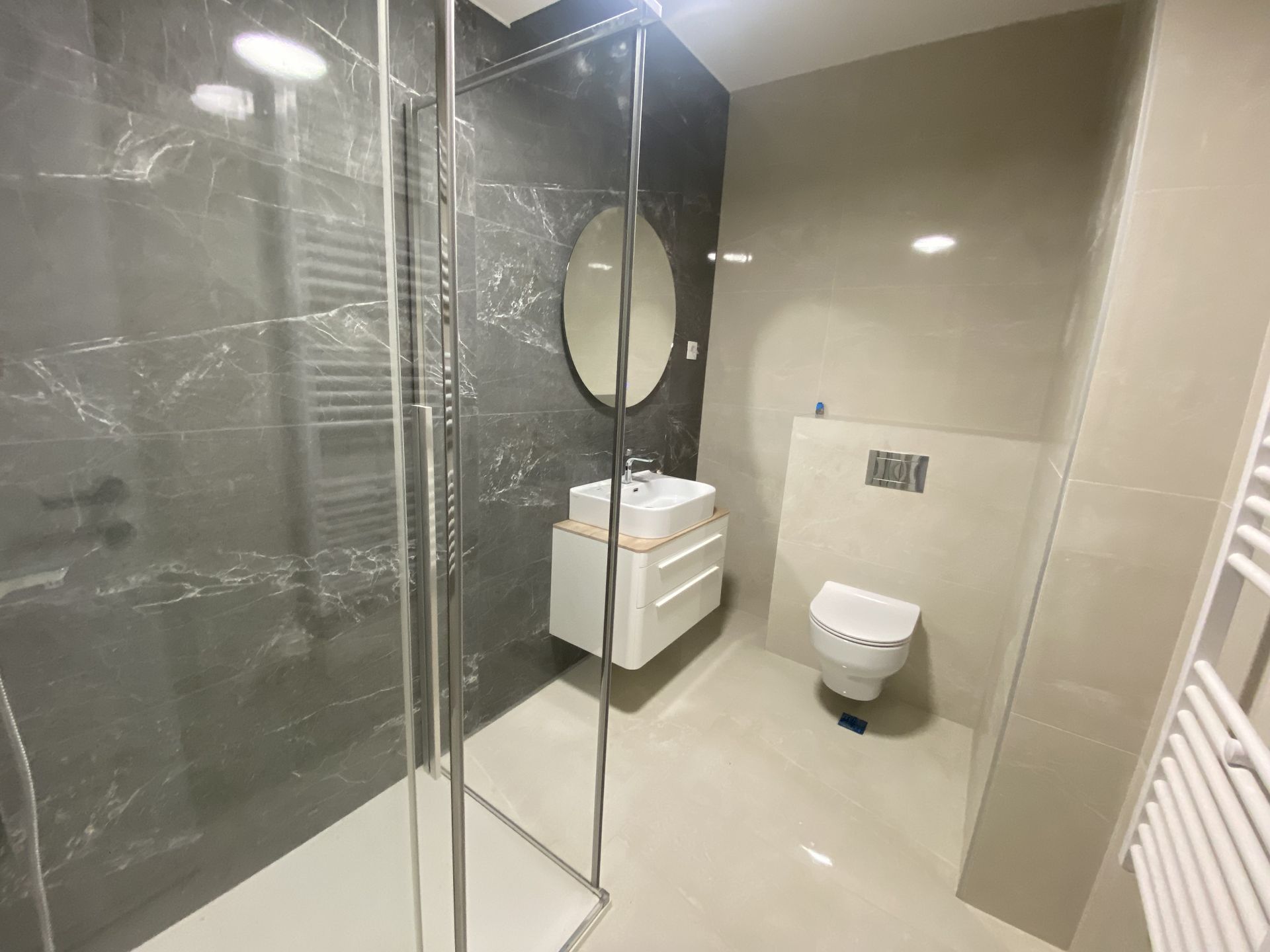 Ekskluzivan stan u zgradi Palata, strogi centar Banja Luke prodaja stan Banja Luka - 11