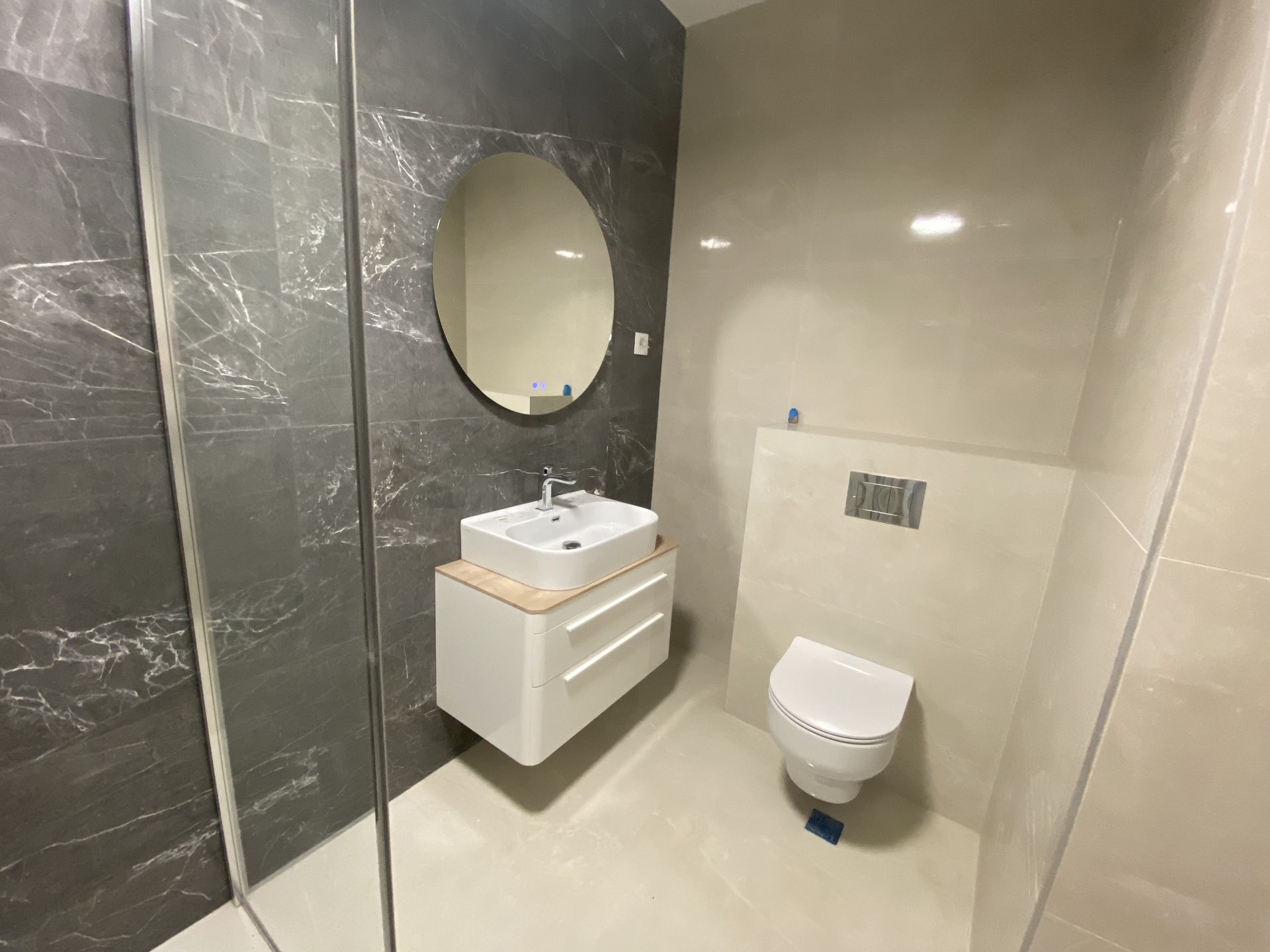 Ekskluzivan stan u zgradi Palata, strogi centar Banja Luke prodaja stan Banja Luka - 12