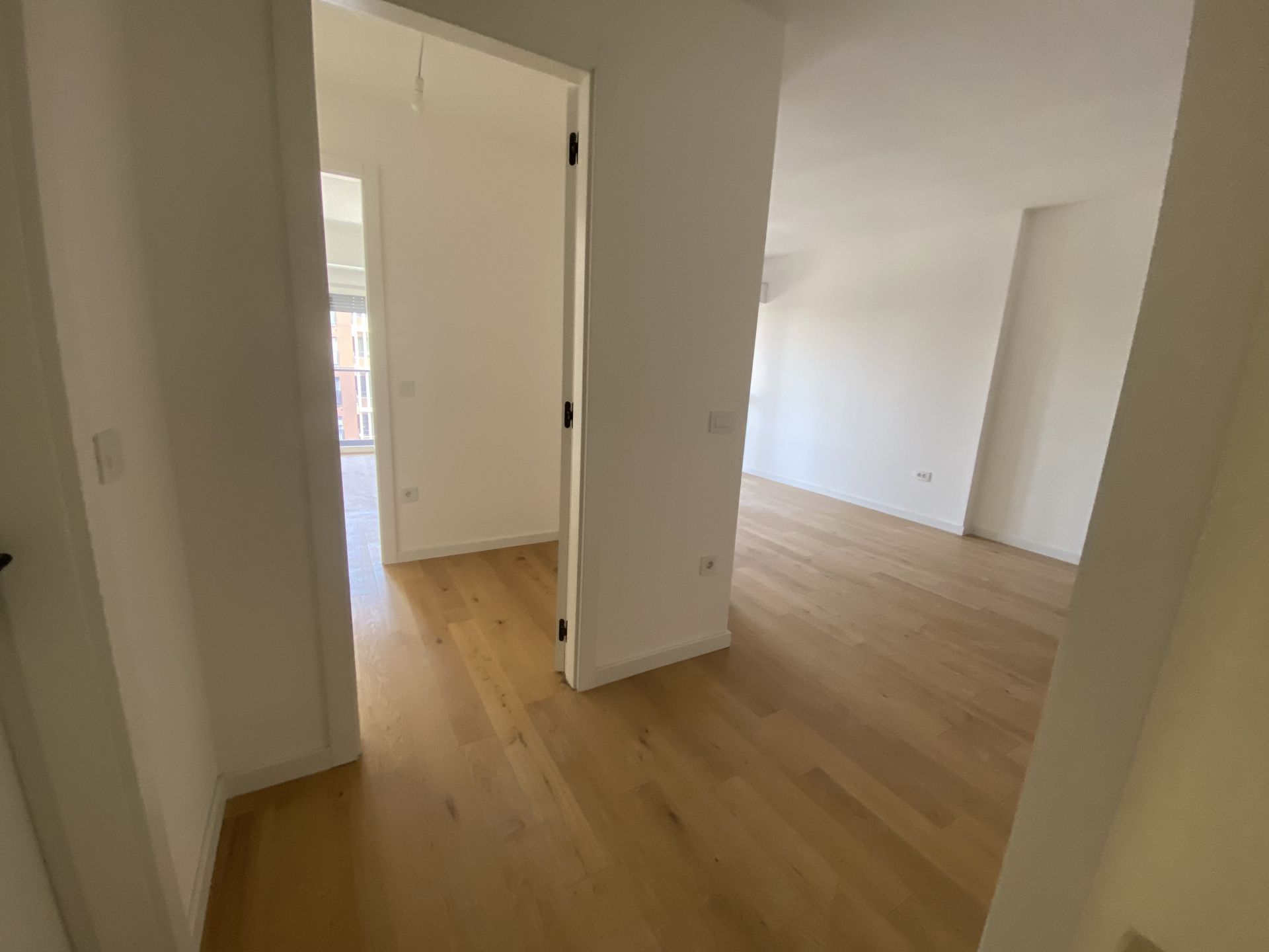 Ekskluzivan stan u zgradi Palata, strogi centar Banja Luke prodaja stan Banja Luka - 2