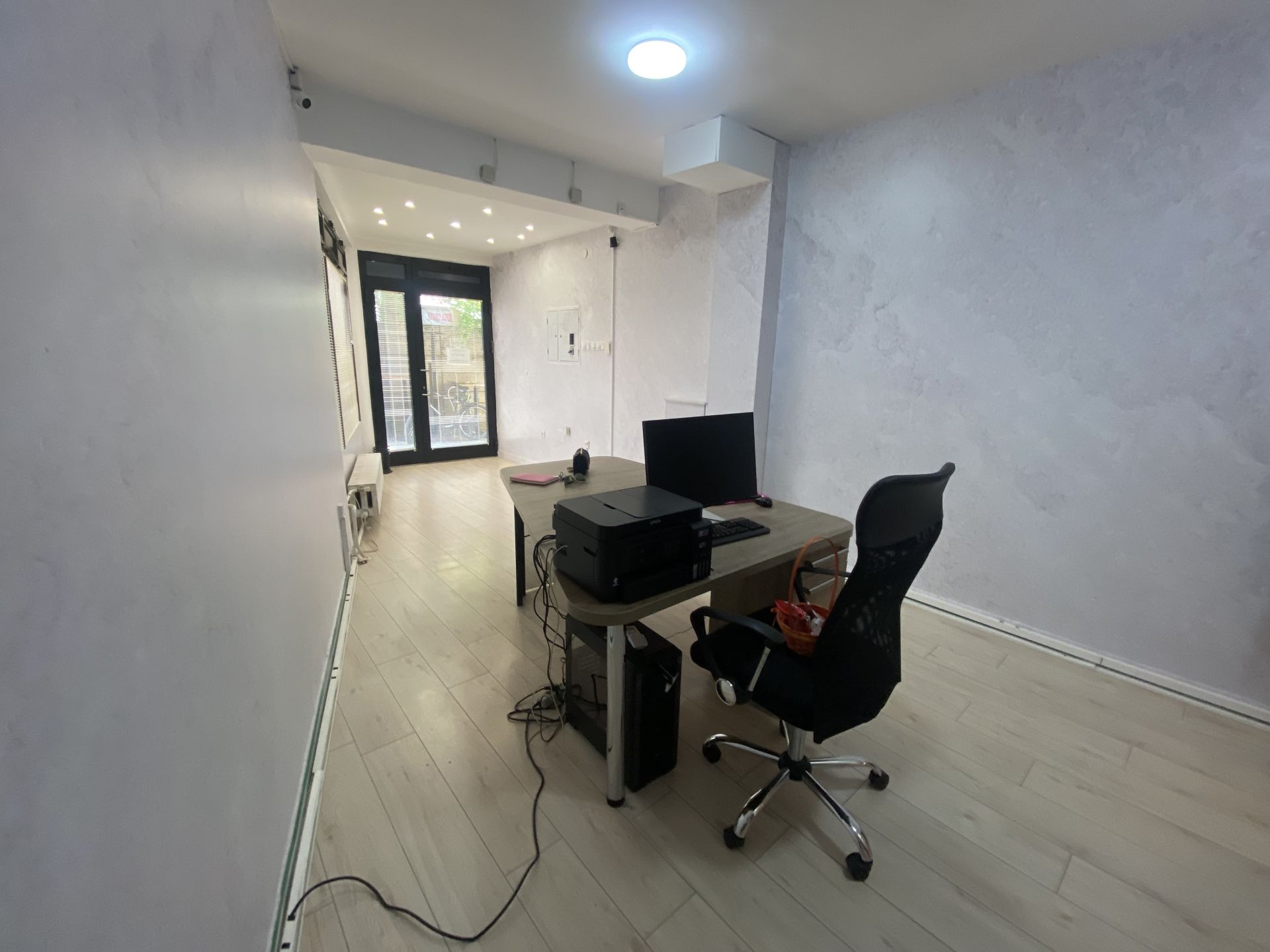 Poslovni prostor,45m2, centar grada (stari zanatski centar) najam poslovni prostor Banja Luka - 2