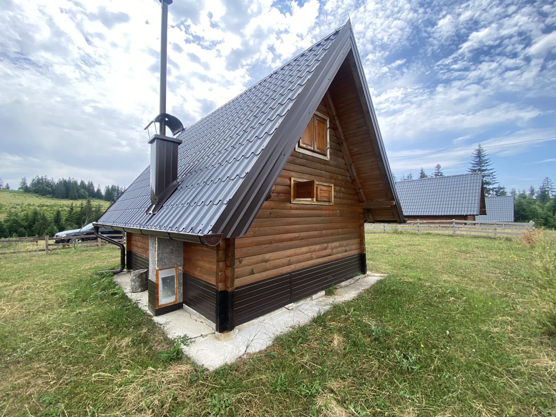 Na prodaju vikendica u Kneževu, u blizini ski centra prodaja vikendica Banja Luka - 3