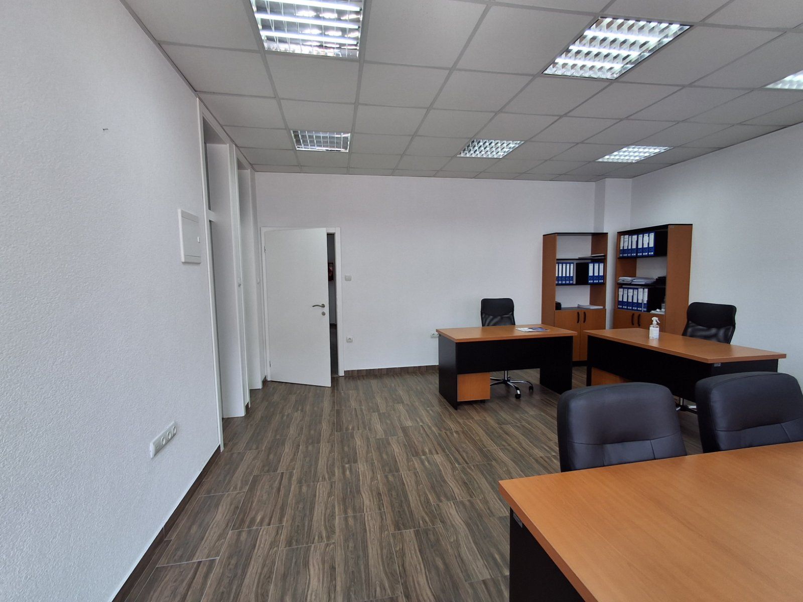 Poslovni prostor na extra lokaciji, 25 KM/m2 najam poslovni prostor Banja Luka - 6