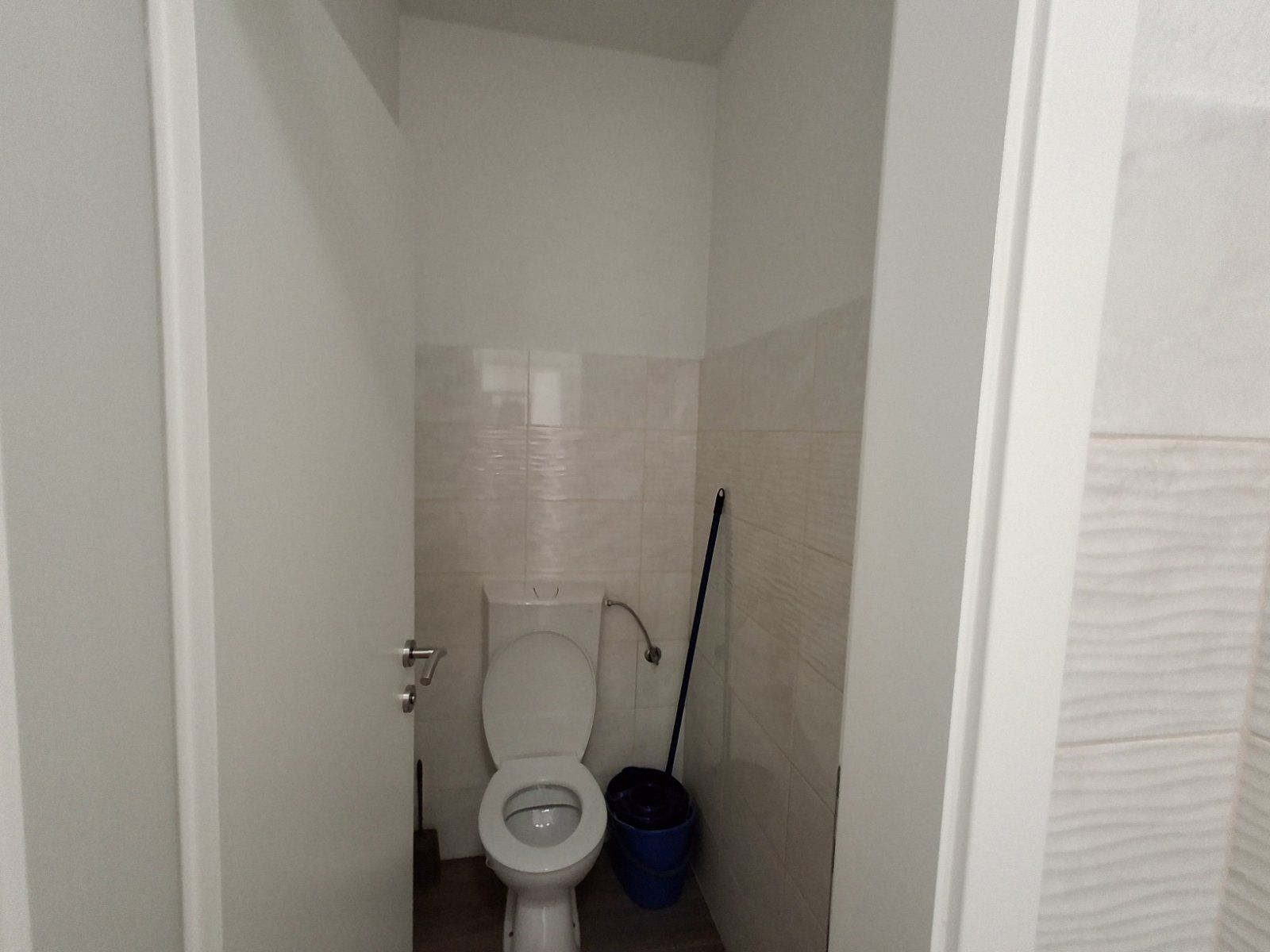 Poslovni prostor na extra lokaciji, 25 KM/m2 najam poslovni prostor Banja Luka - 14